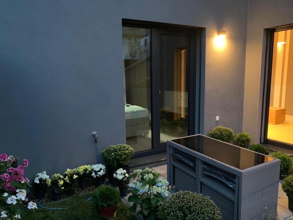 Apartment Dagmar Buresove Praag Buitenkant foto